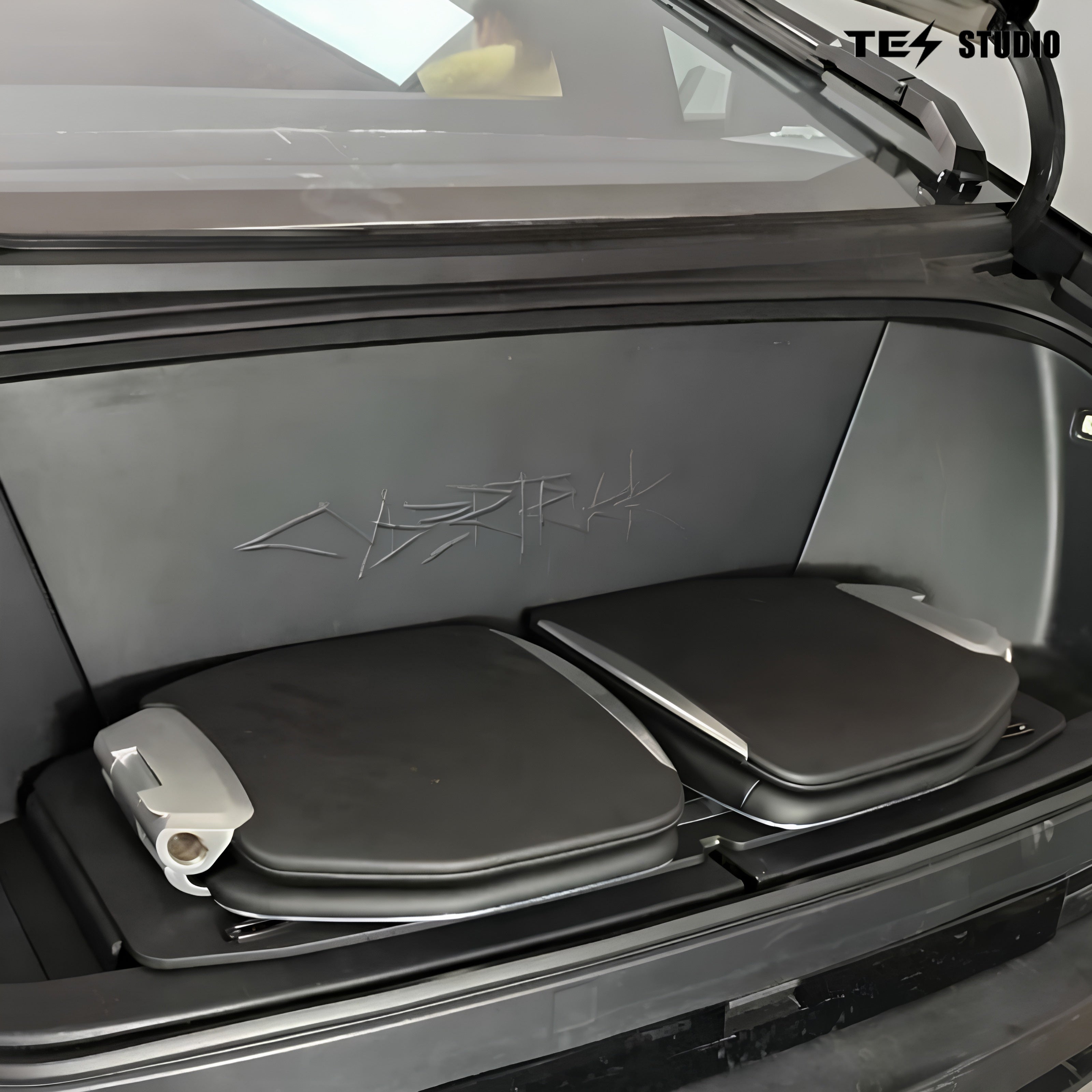 Cybertruck Front Trunk Seat Cushion (Cullinan style) Tesstudio®