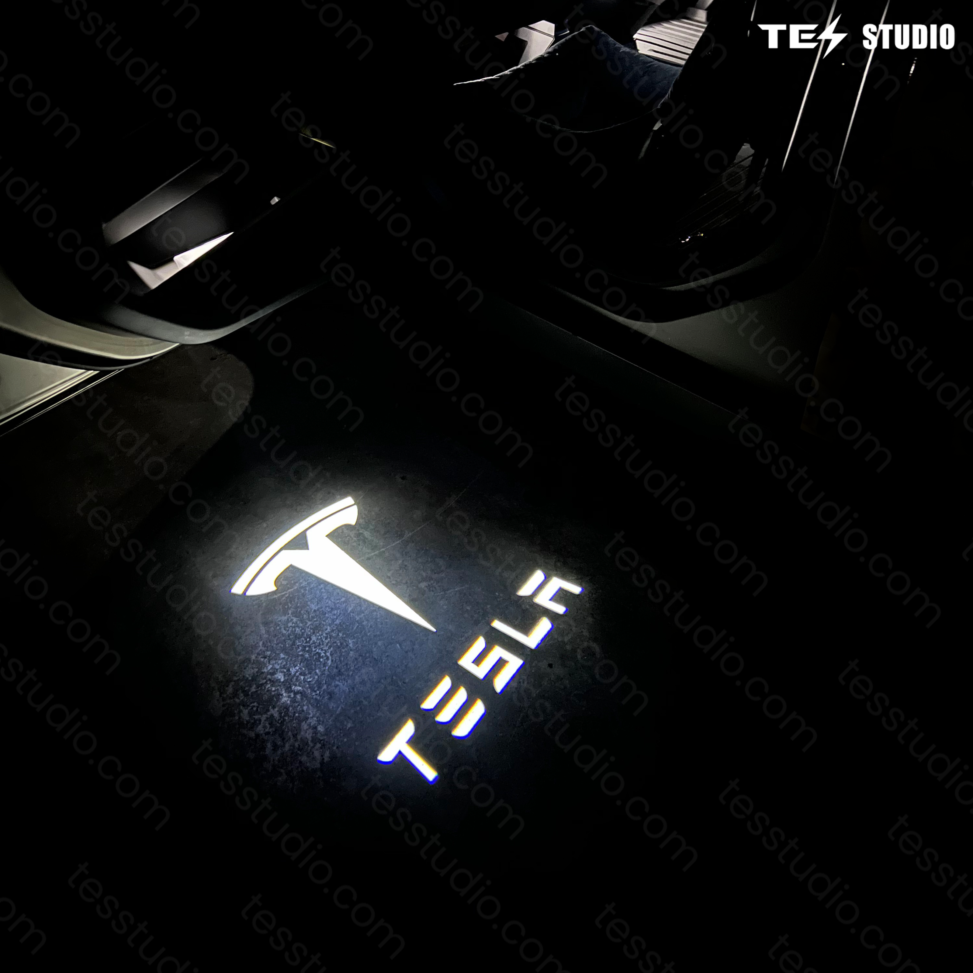 Tesla Cybertruck Projection Lights Cybertruck Tesla Logo LED Light Tesstudio®